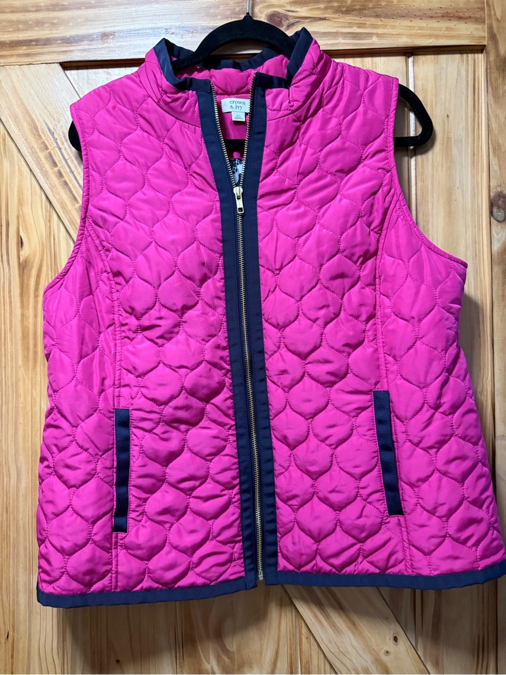 crown & ivy Hot Pink Quilted Sleeveless Vest with Navy Trim